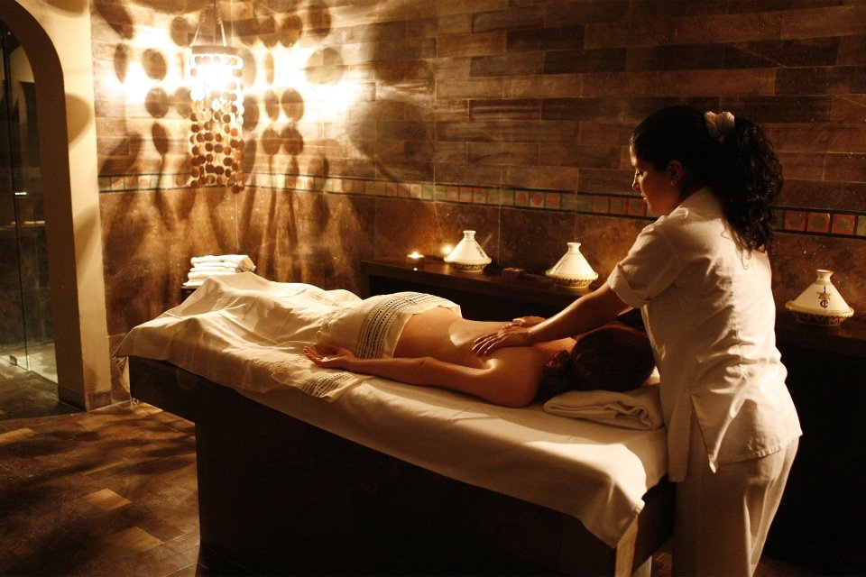 Traditional massage parlor. Тунис талассотерапия. Талассотерапия в салоне. Этно спа. Тунис спа.